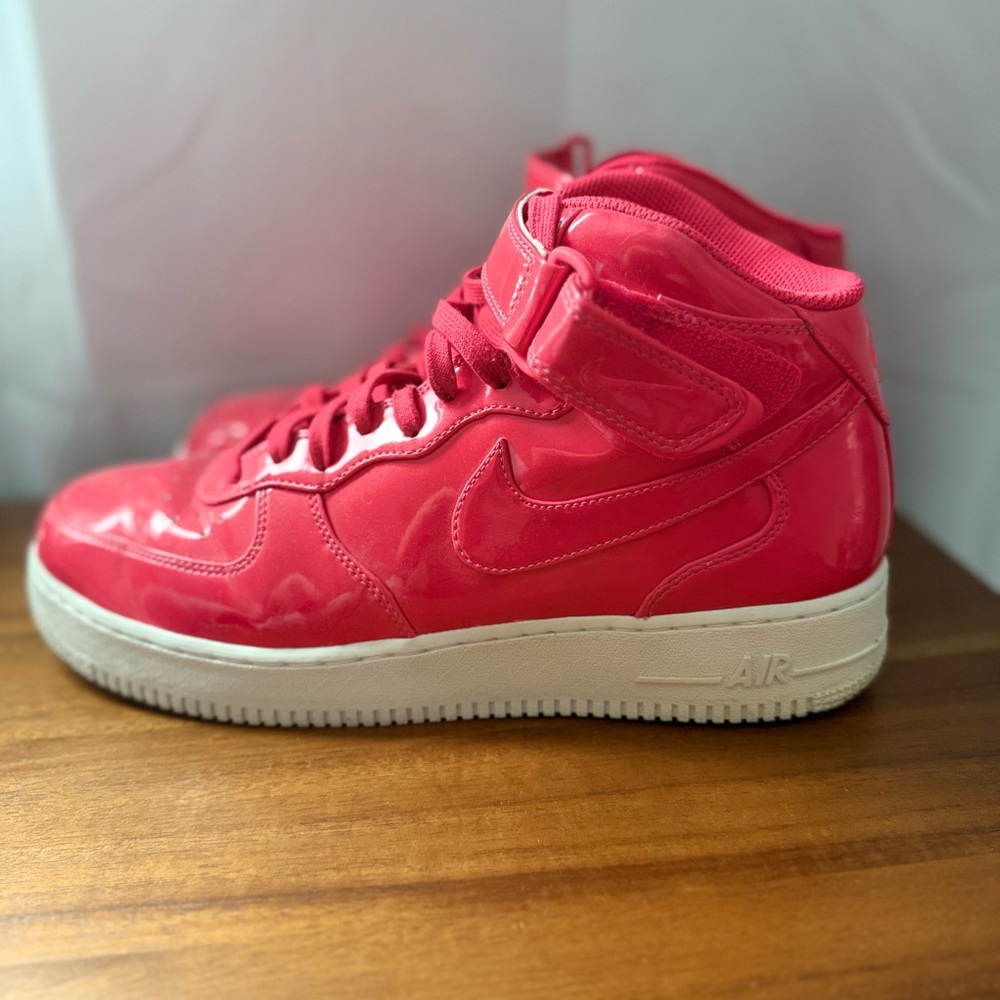 Nike Air Force 1 High-Top Sneakers